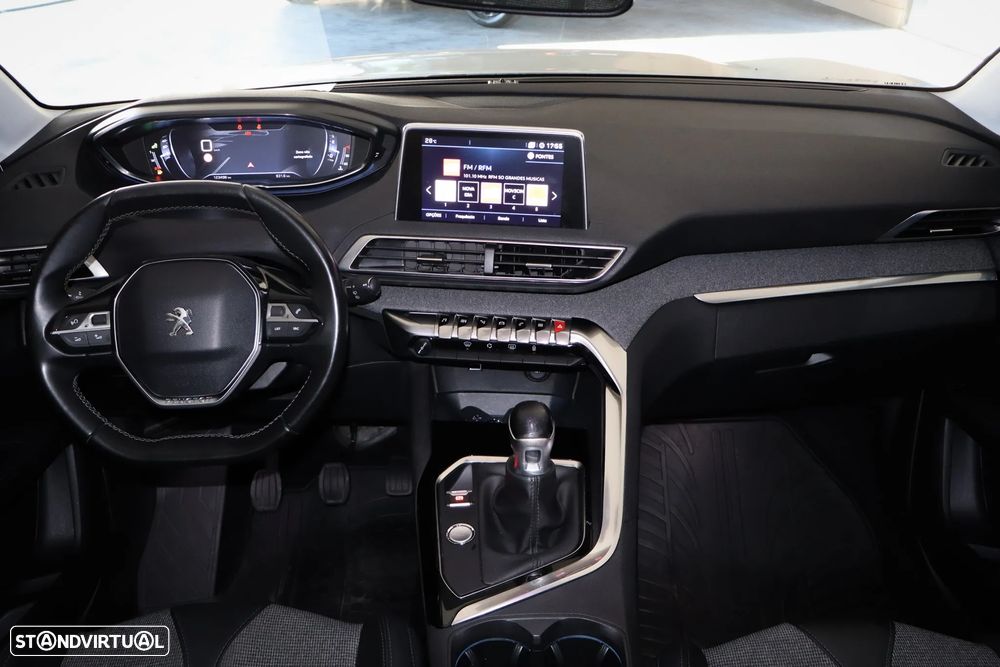 Peugeot 3008 PureTech 130 Stop & Start GPF Allure - 14