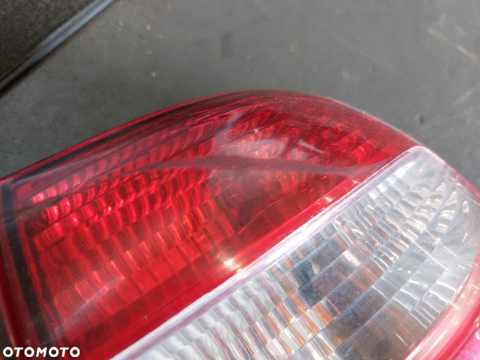 KOMPLETNY TYŁ KLAPA BAGAŻNIKA ZDERZAK TYŁ LAMPY VOLVO V40 I LIFT - 3