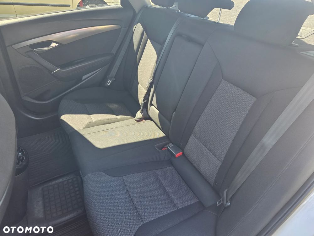 Hyundai i40 1.7 CRDi Comfort - 10