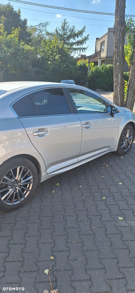 Toyota Avensis - 11