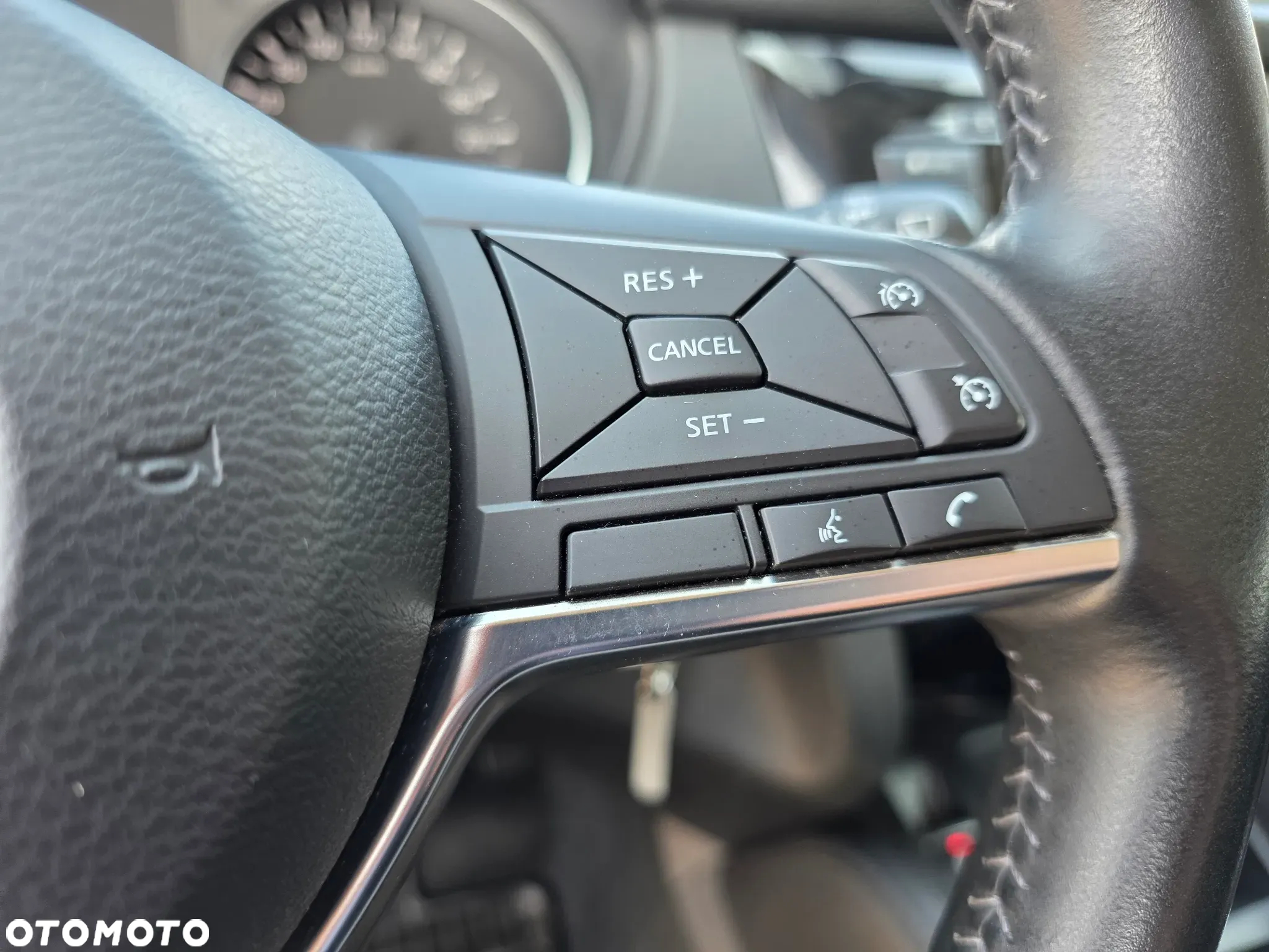 Nissan Qashqai 1.3 DIG-T N-Connecta - 11