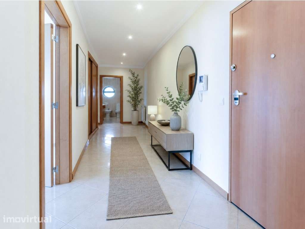 Apartamento T2 com vista mar e garagem na Nazaré (Costa de Prata) - Grande imagem: 4/21