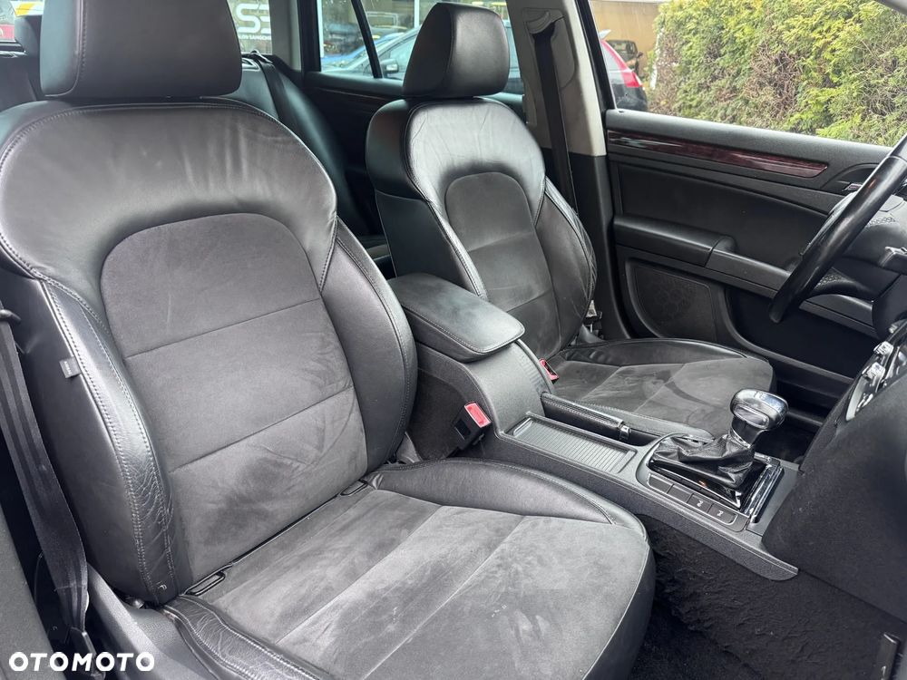 Skoda Superb 2.0 TDI DSG Exclusive - 13