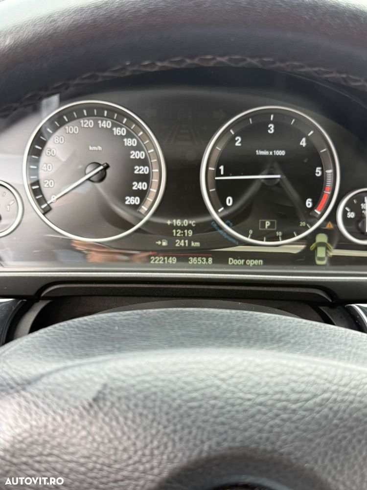 BMW Seria 5 520d - 14