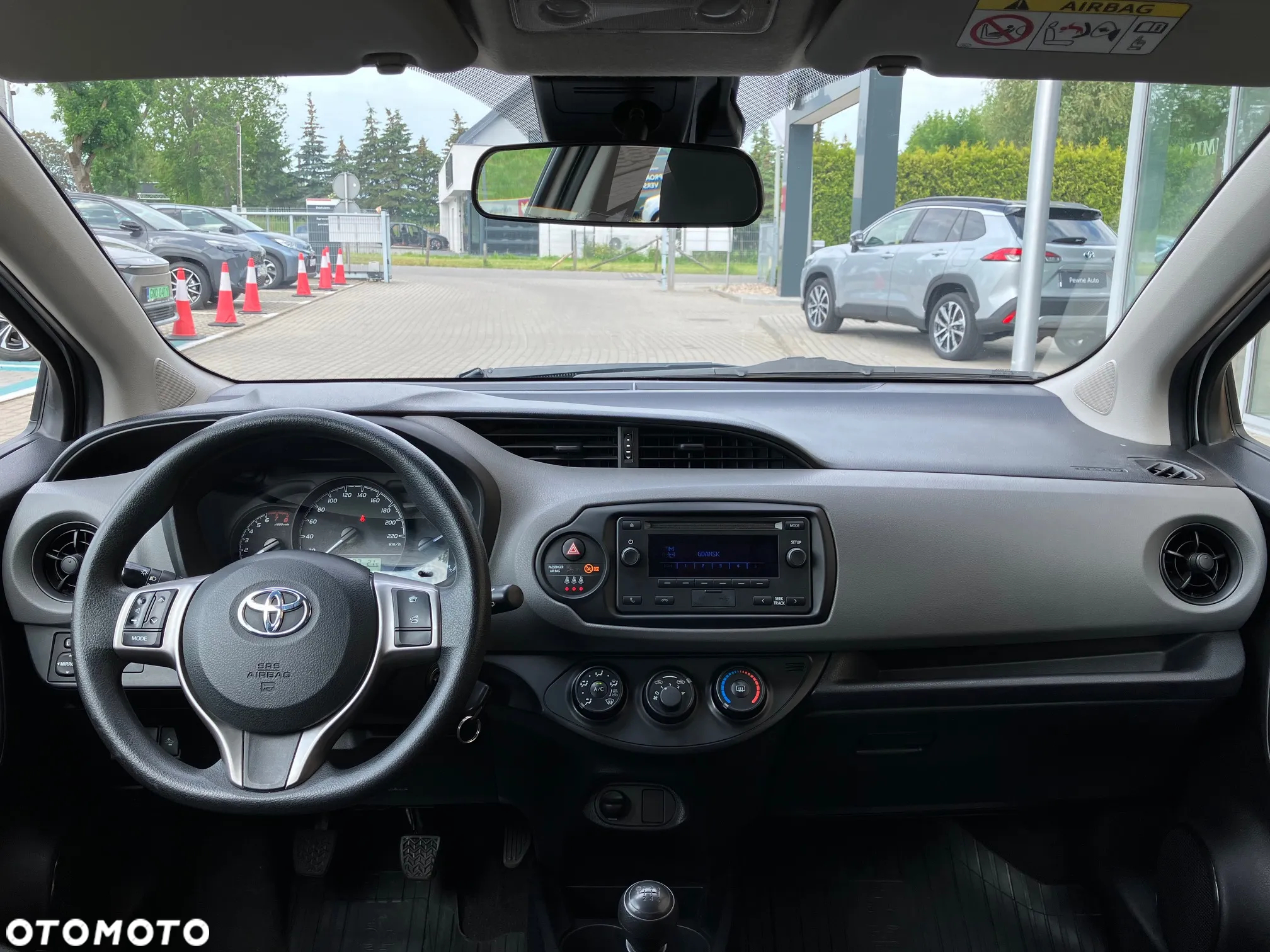 Toyota Yaris 1.5 Active - 12