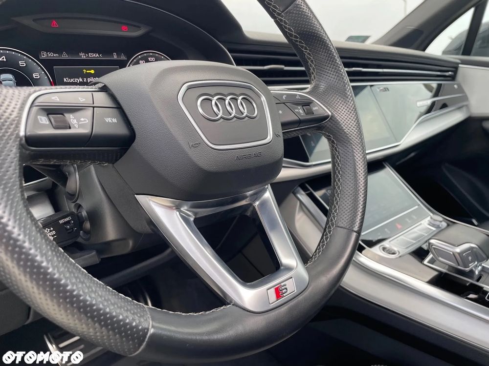Audi Q7 55 TFSI mHEV Quattro S Line Tiptr - 26