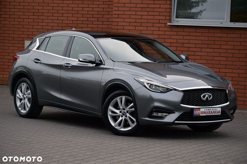 Infiniti Q30 2.2d DCT AWD City Black Edition - 20