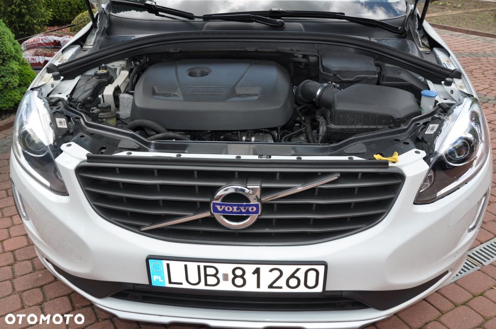 Volvo XC 60 T5 AWD Drive-E Momentum - 17