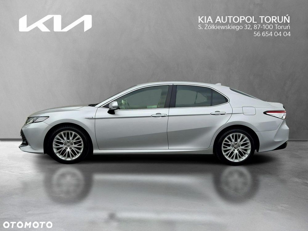 Toyota Camry 2.5 Hybrid Comfort CVT - 2