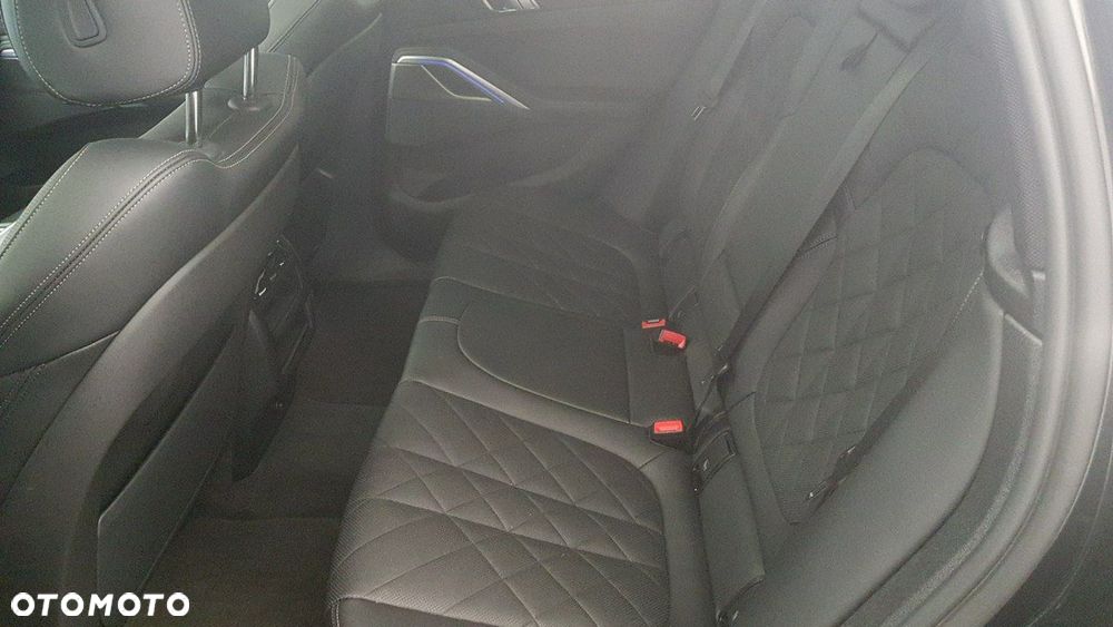 BMW X6 - 16