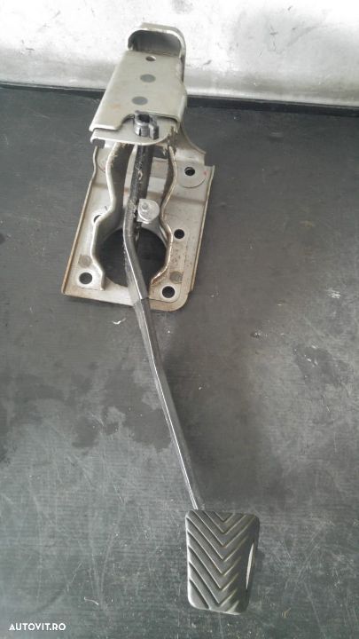 Pedala frana mitsubishi outlander 2 2.0 di-d - 1