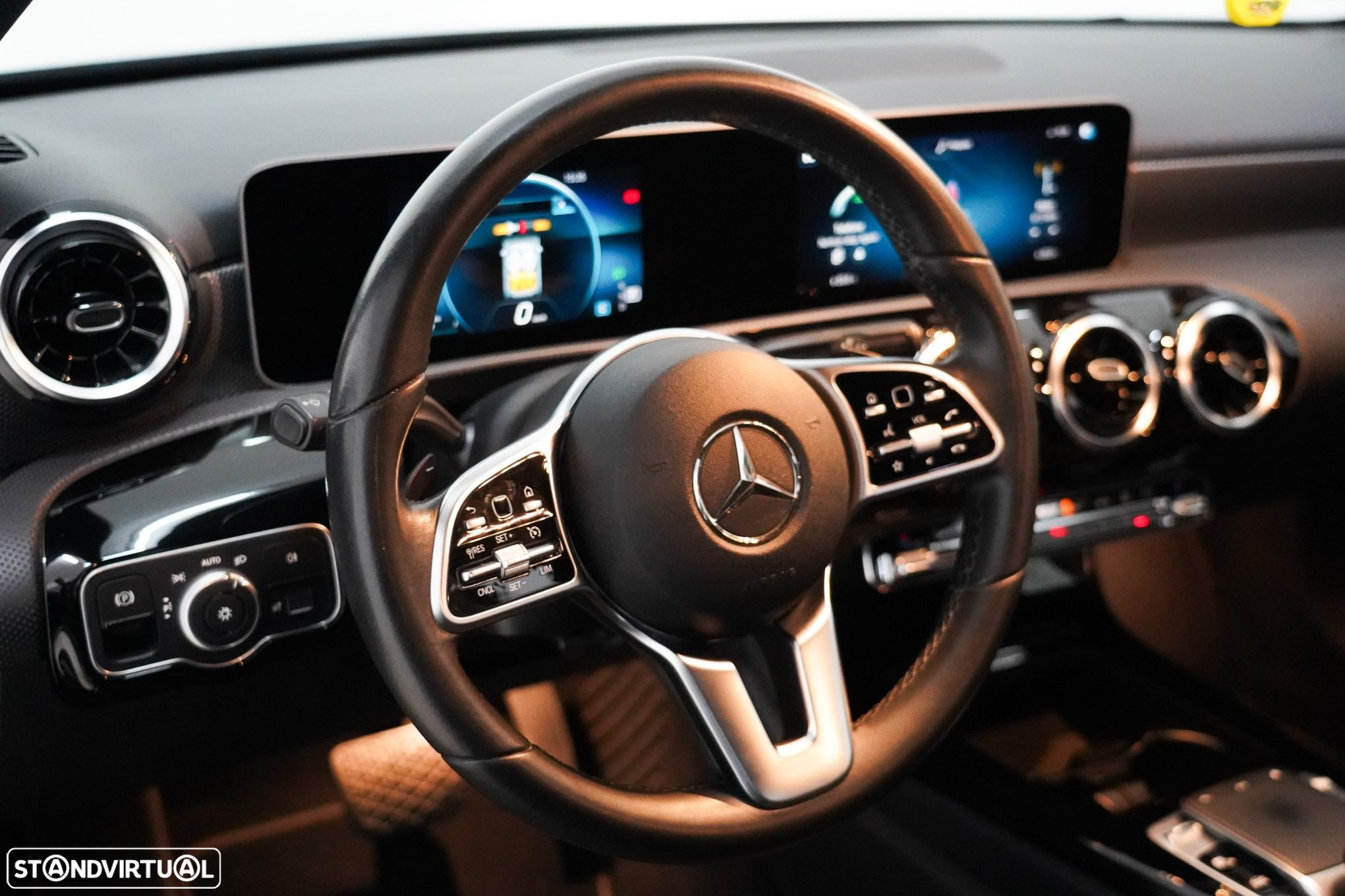 Mercedes-Benz A 180 Limousine d Progressive Aut. - 8