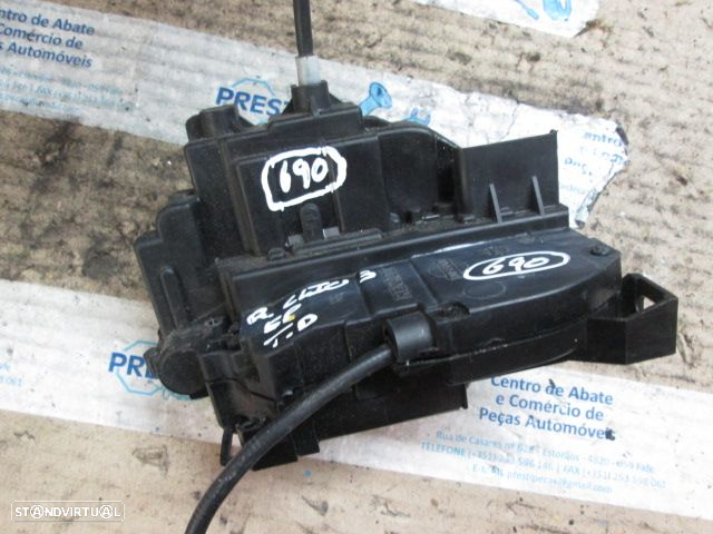 Fecho 299161D RENAULT CLIO 3 2006 TD ELETRICO - 2