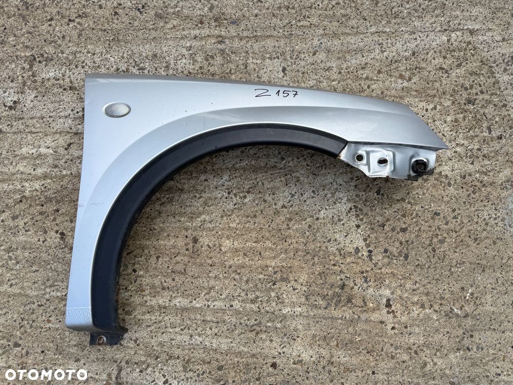 Błotnik przedni prawy brak lewego Opel Corsa C Oryginał - 3
