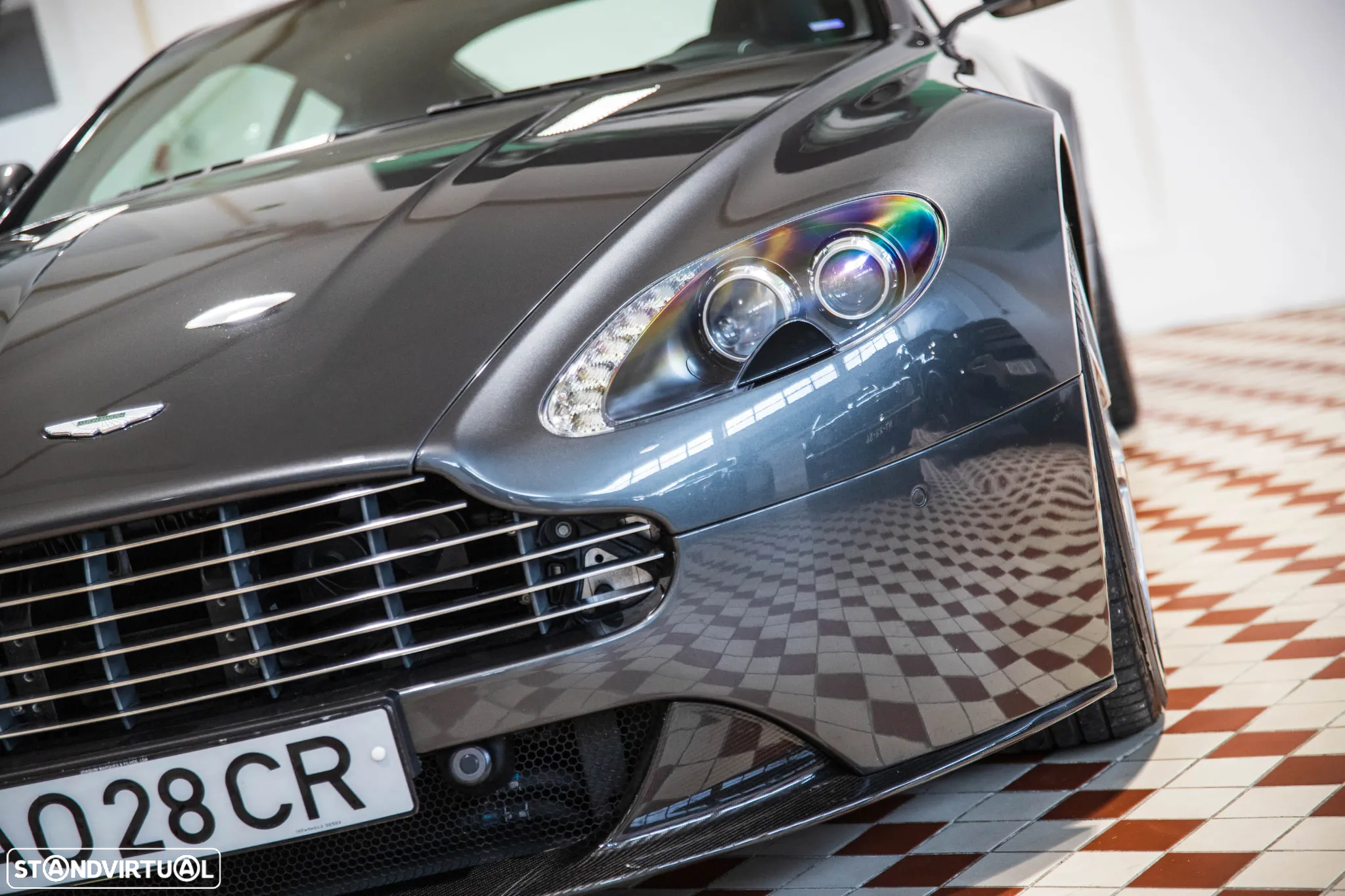 Aston Martin Vantage Coupe V8 S Sportshift - 8