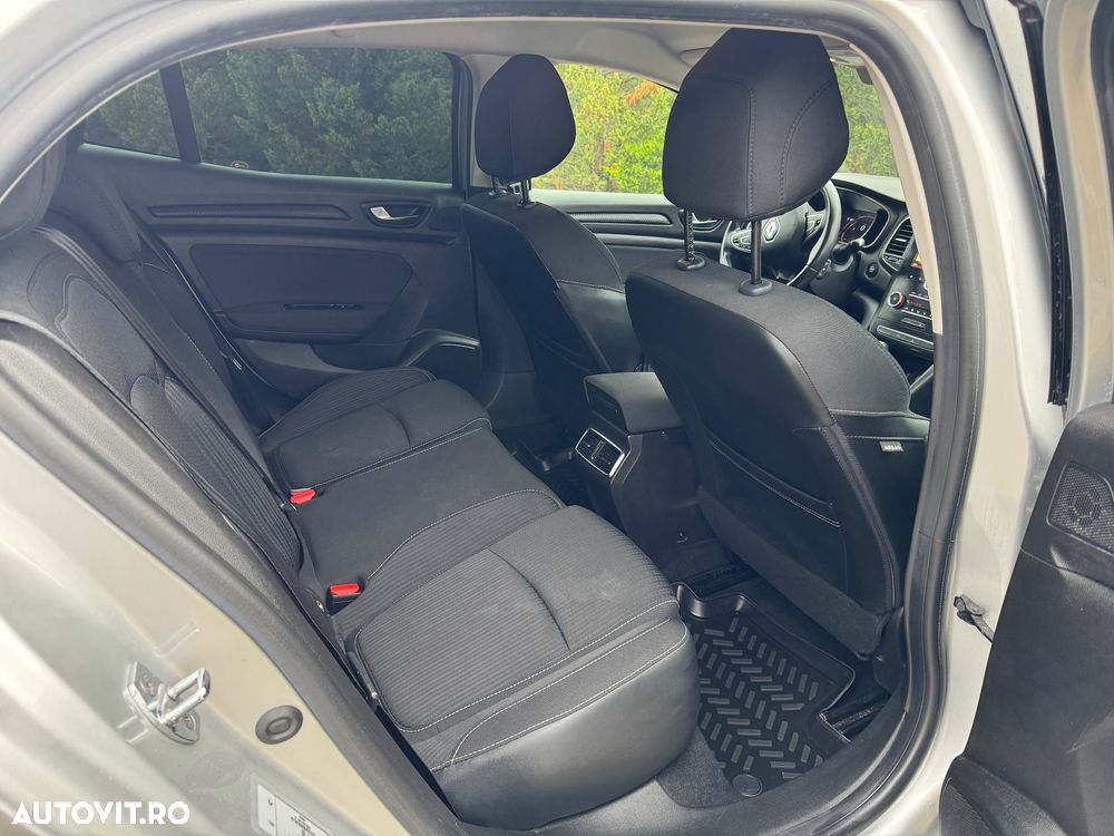 Renault Megane Blue dCi 116 EDC Intens - 16