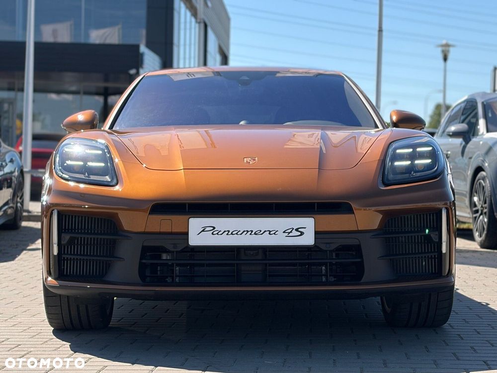 Porsche Panamera - 3