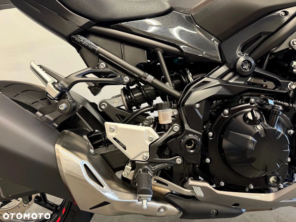 Kawasaki Z 900 - 36