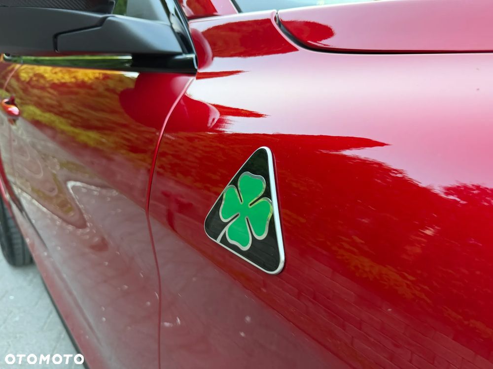 Alfa Romeo Stelvio - 4