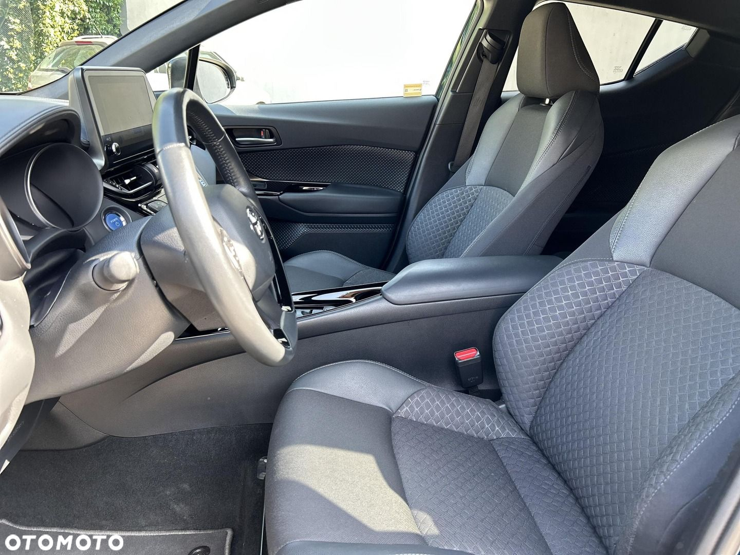 Toyota C-HR - 8
