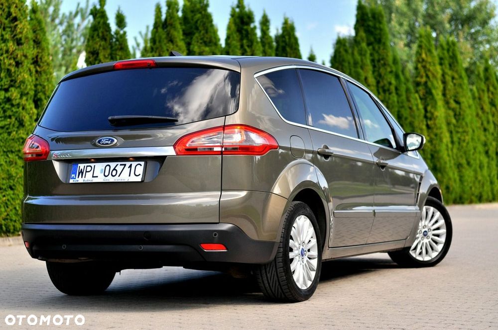 Ford S-Max - 34
