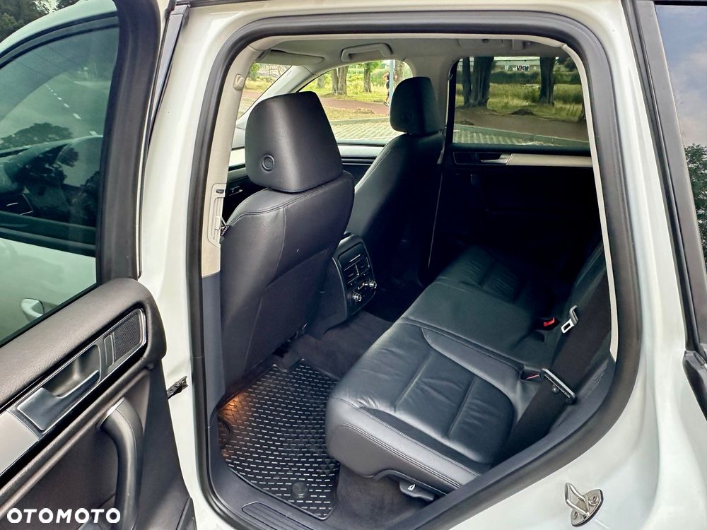 Volkswagen Touareg - 8