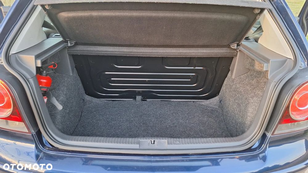 Volkswagen Polo - 14