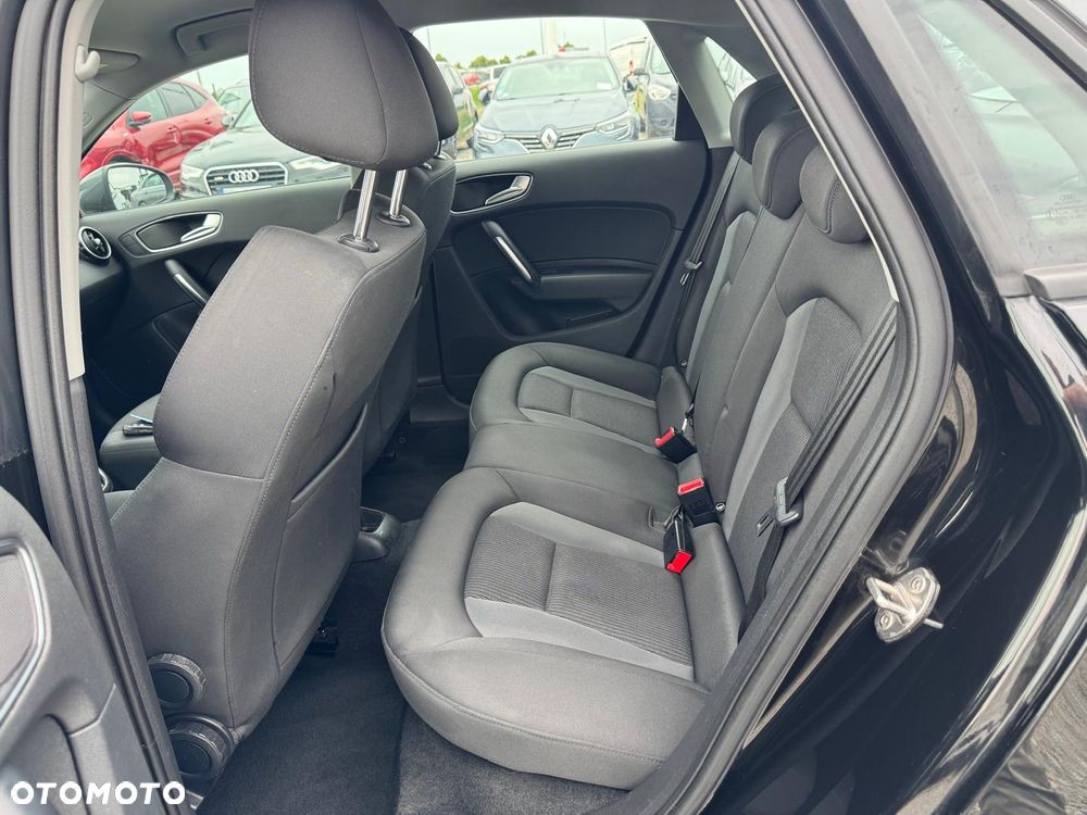 Audi A1 Sportback 1.6 TDI Design S tronic - 18