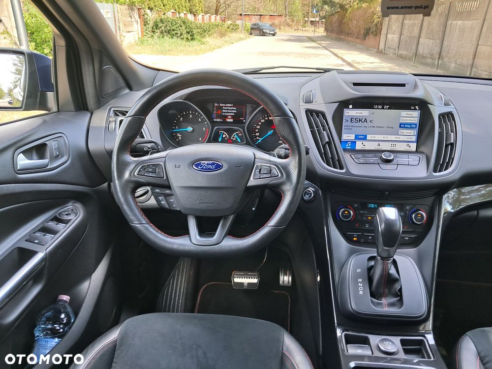 Ford Kuga 2.0 TDCi 4x4 ST-Line - 14