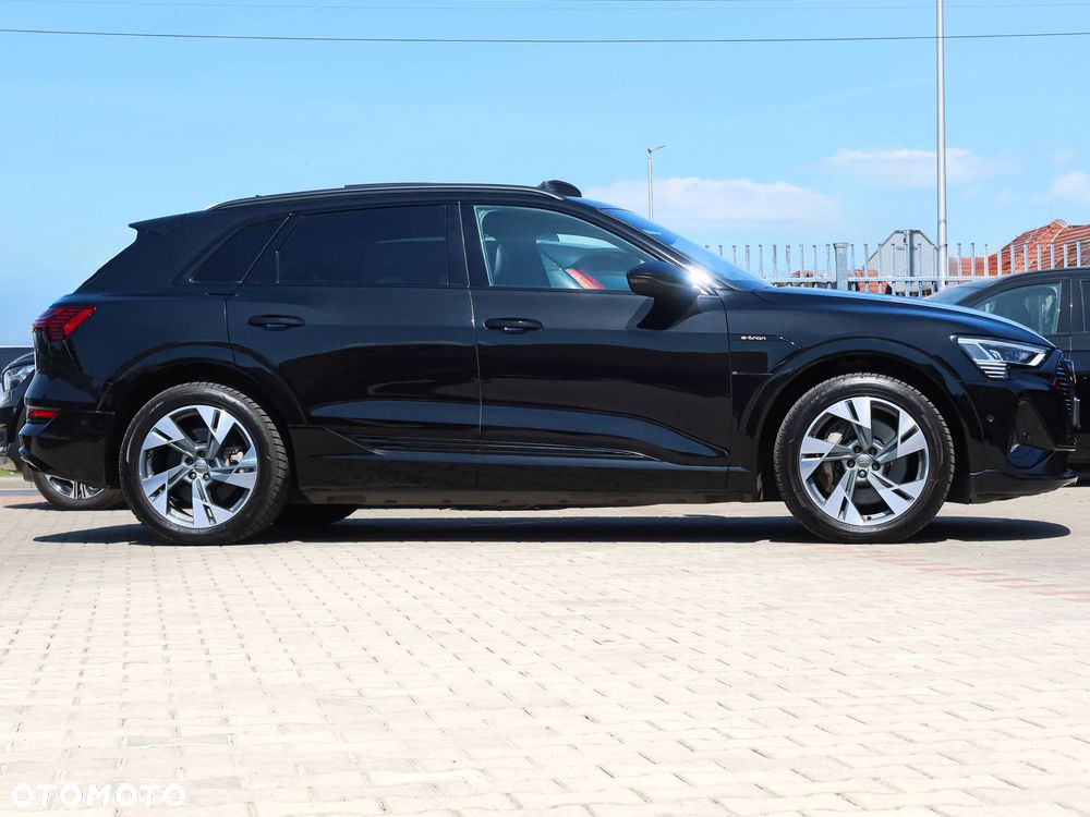 Audi e-tron 50 Quattro S line - 35