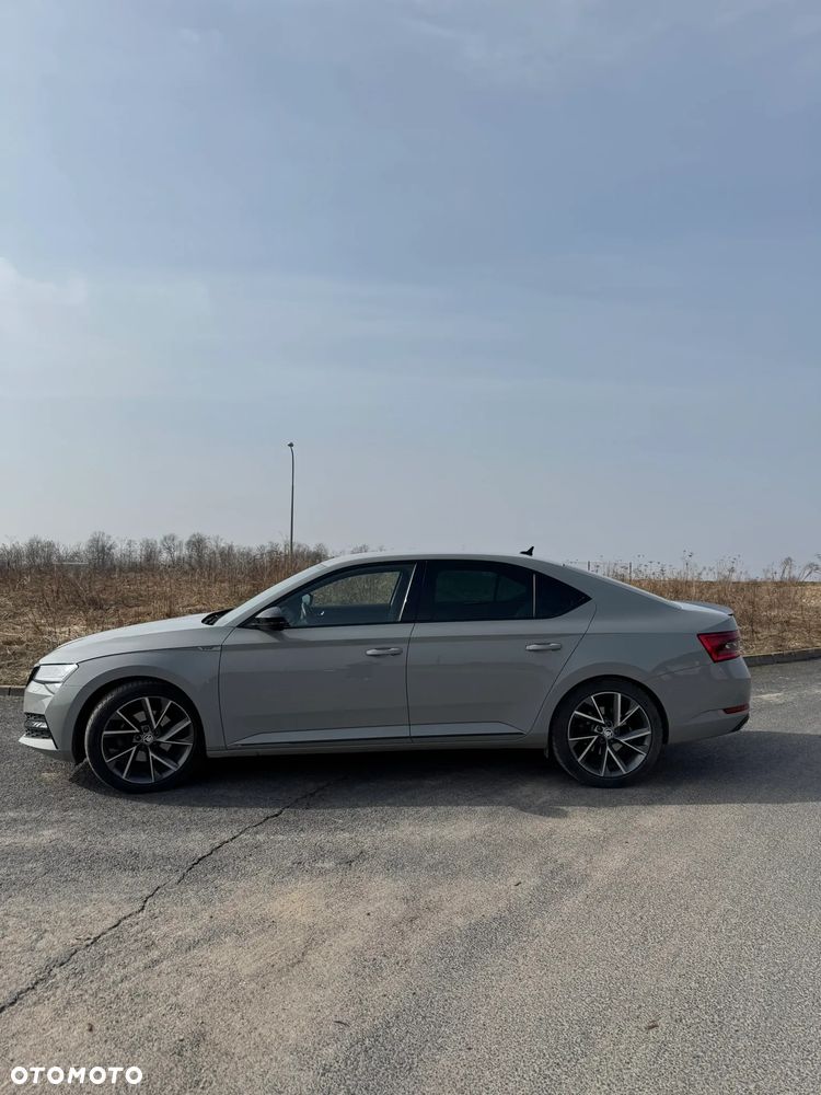 Skoda Superb 2.0 TDI SCR Sportline DSG - 32