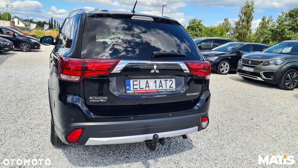 Mitsubishi Outlander - 25