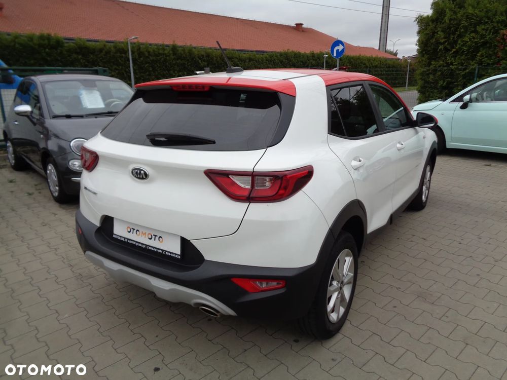 Kia Stonic 1.2 M - 10