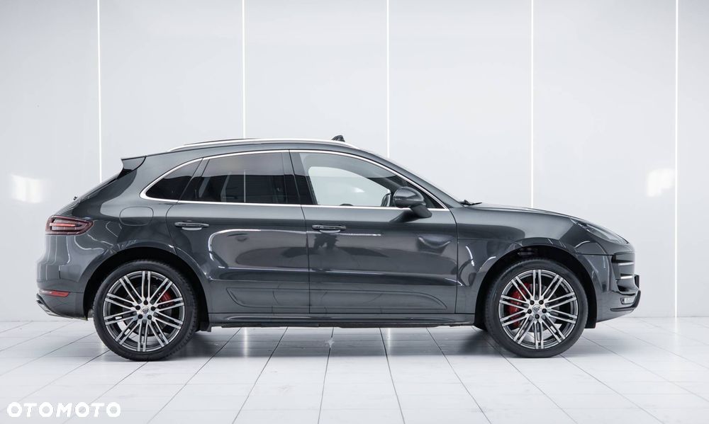 Porsche Macan Turbo - 6