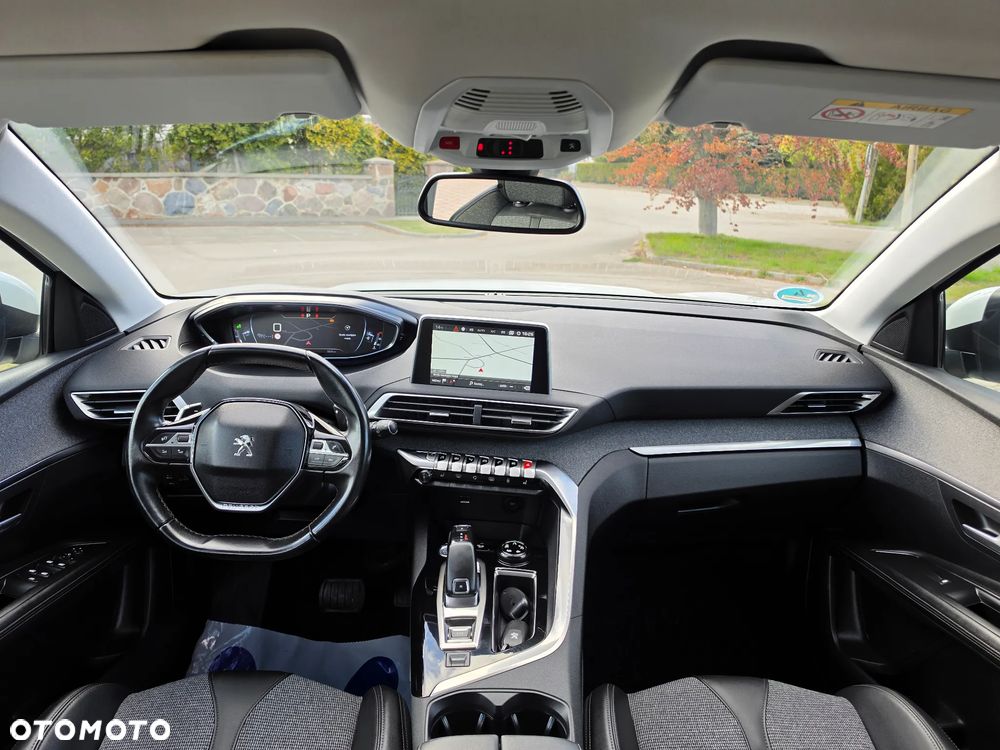 Peugeot 3008 BlueHDi 180 Stop & Start EAT8 Allure - 29