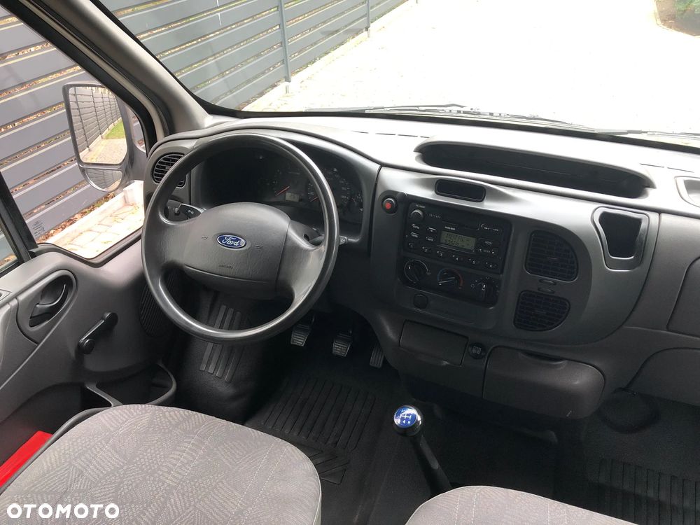 Ford Transit - 11