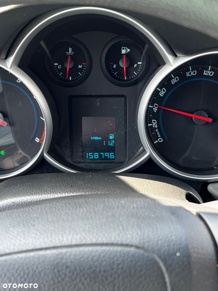 Chevrolet Cruze 1.6 LS - 11