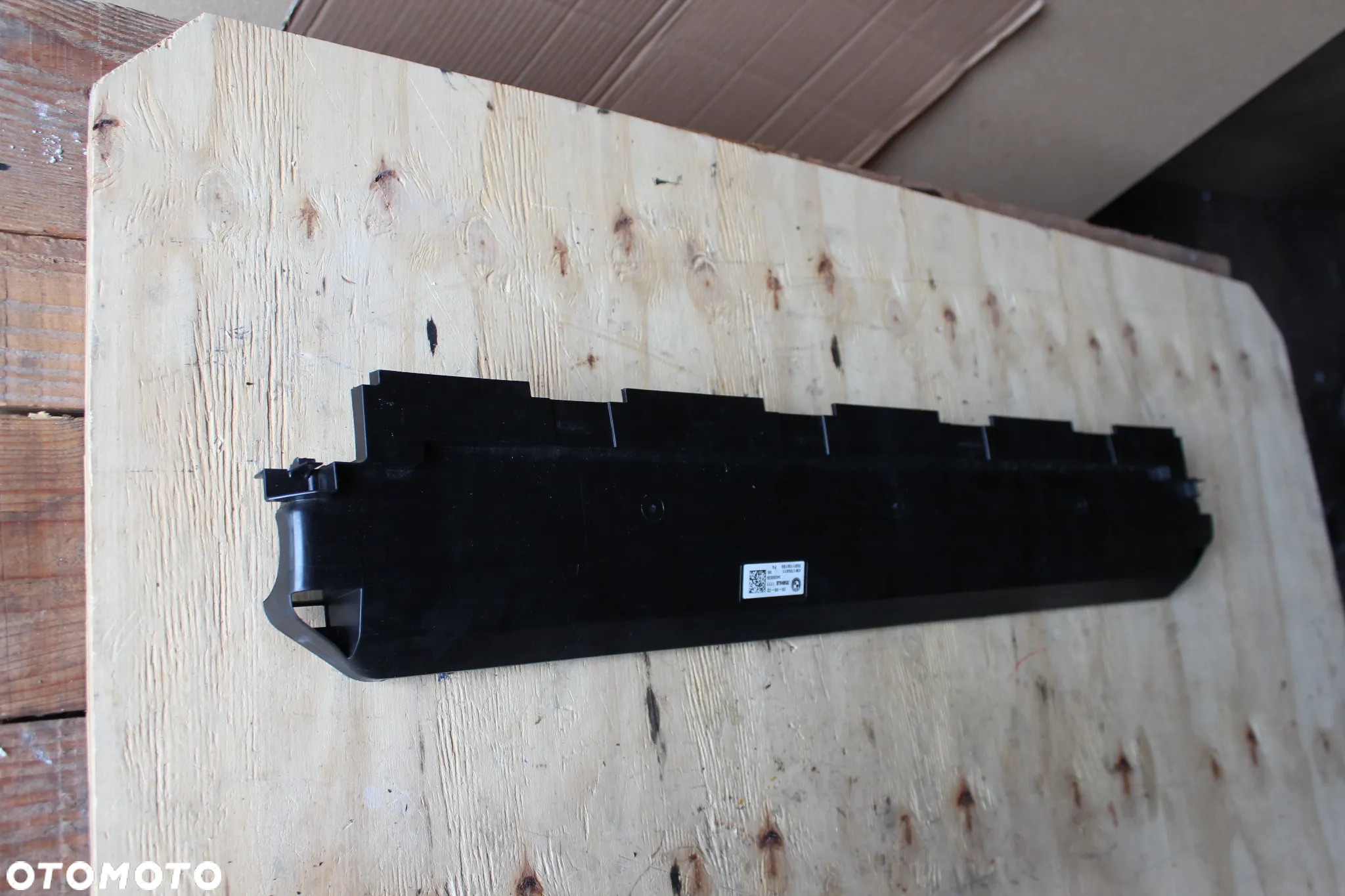LISTWA PASA PRZEDNIEGO BMW G30 G31 9430836 2022 - 2