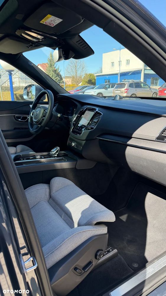 Volvo XC 90 T8 AWD Plug-In Hybrid Core 7os - 10