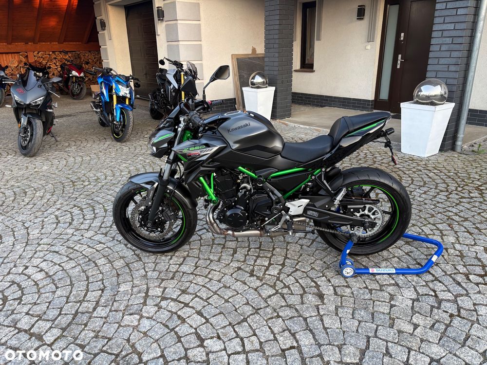 Kawasaki Z 650 - 10