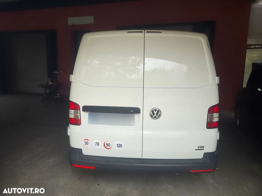 Volkswagen Transporter - 4