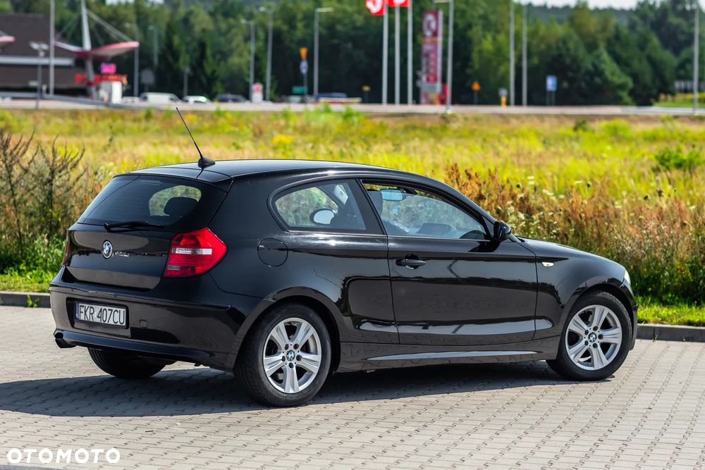 BMW Seria 1 118d - 12
