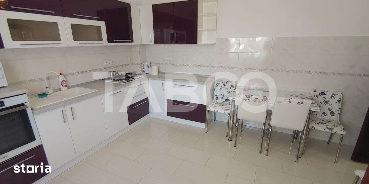 Apartament spatios 2 camere la casa loc parcare in Selimbar - Imagine principală: 4/9