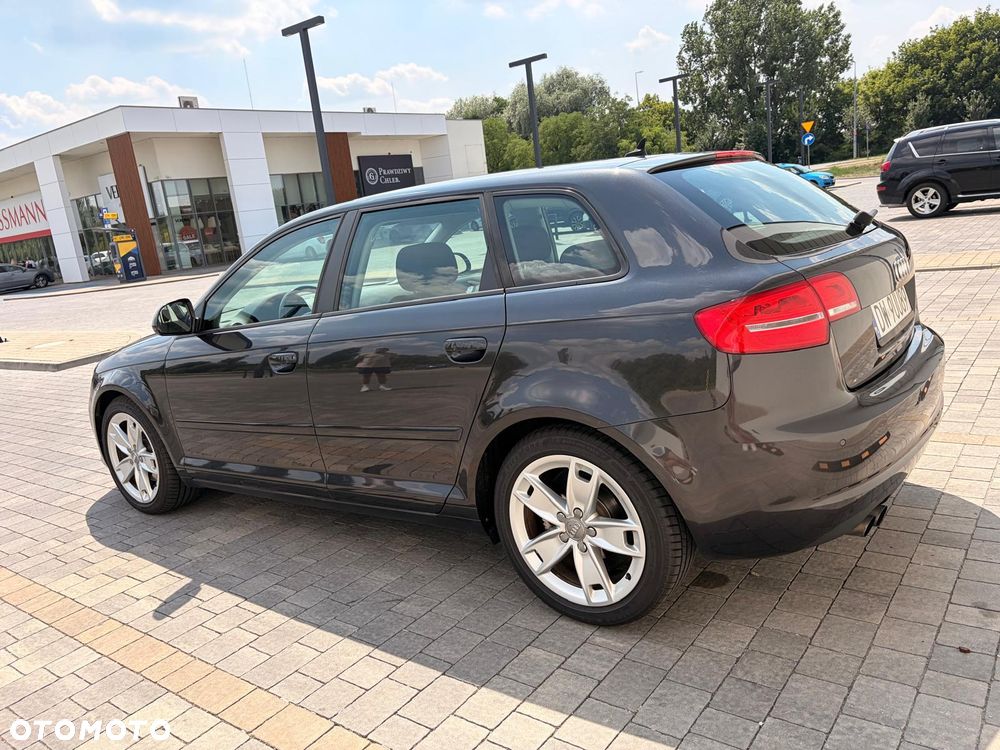 Audi A3 Sportback - 9