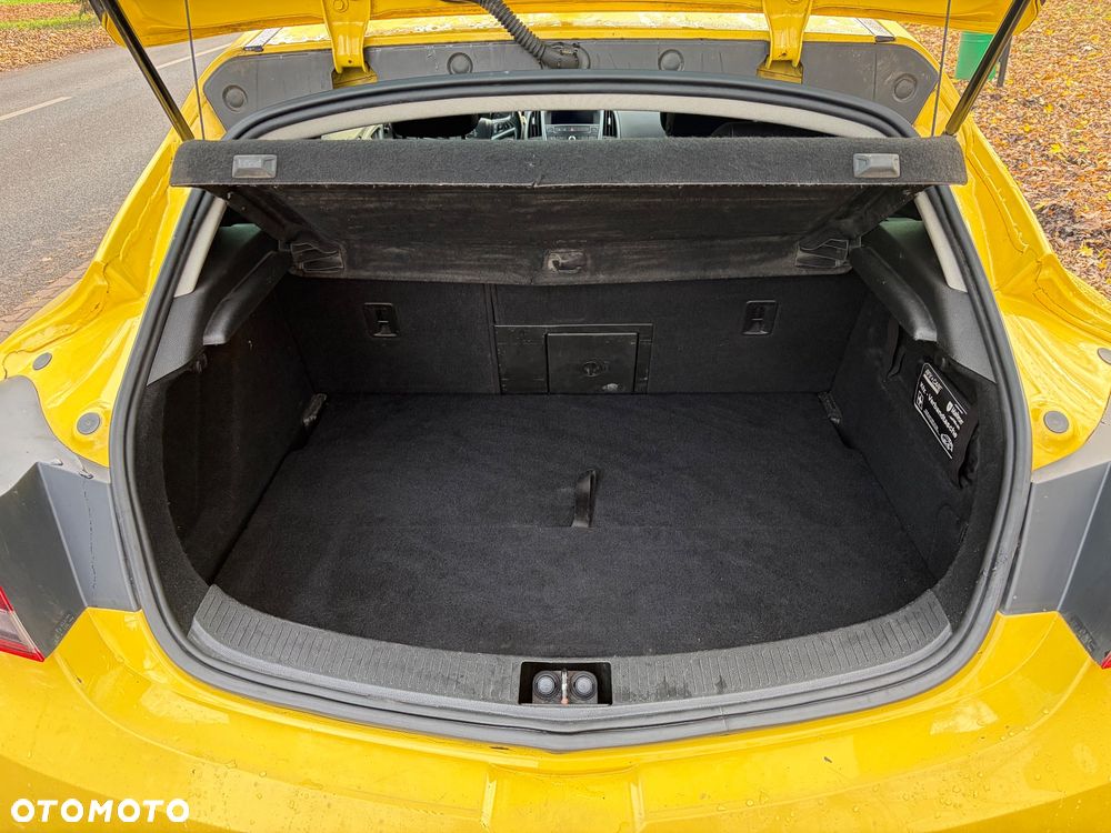 Opel Astra 2.0 CDTI ecoFLEX Start/Stop - 10