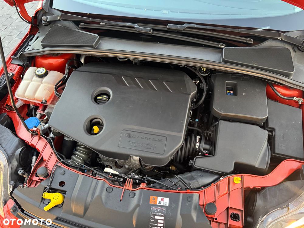 Ford Focus 1.6 TDCi DPF Champions Edition - 39