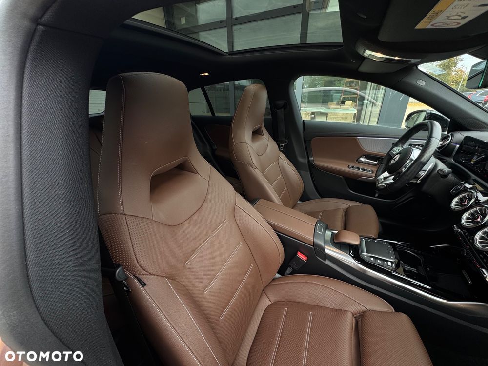 Mercedes-Benz CLA AMG 35 4-Matic 7G-DCT - 9
