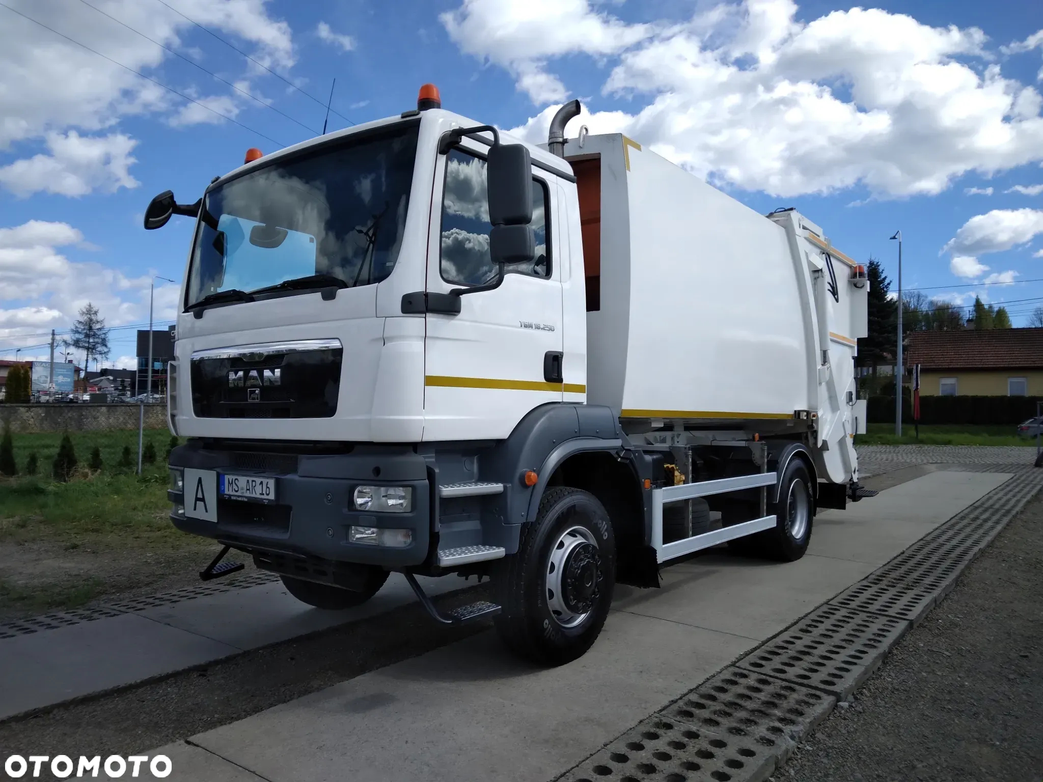 MAN TGM 18.250 4x4 Smieciarka resor - 17