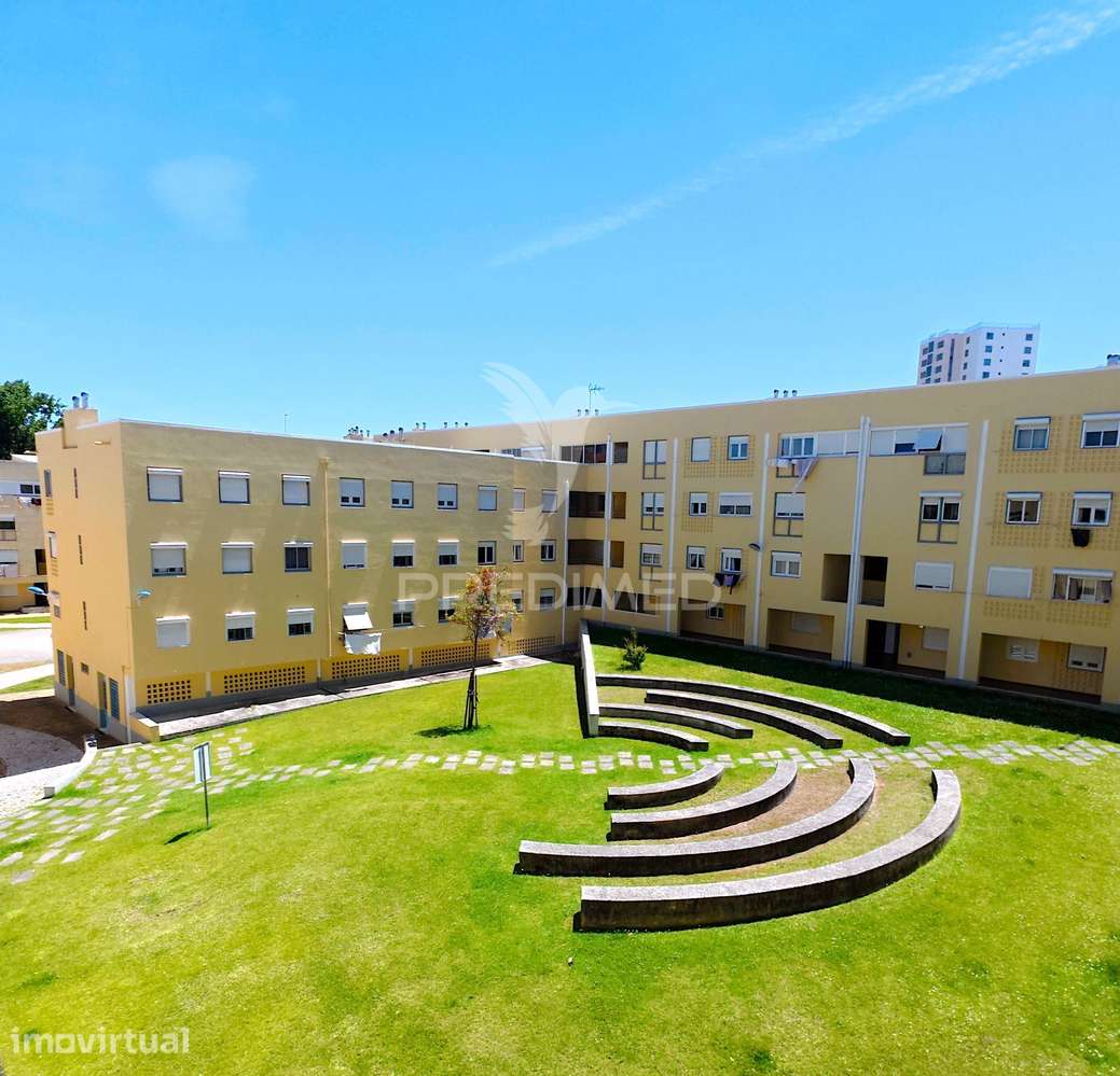 T3 COM ELEVADO POTENCIAL EM ALVALADE | 375.000€ - Grande imagem: 3/18