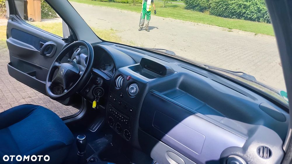 Citroën Berlingo 1.6i Pakiet Plus - 19